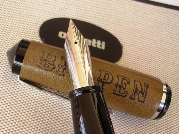 Big pen nib cap.JPG