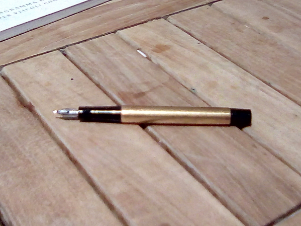 penna oro_1.jpg