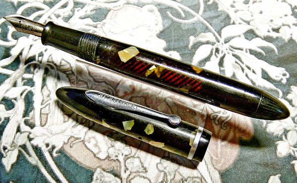 Sheaffer_junior_nera_madrep.JPG