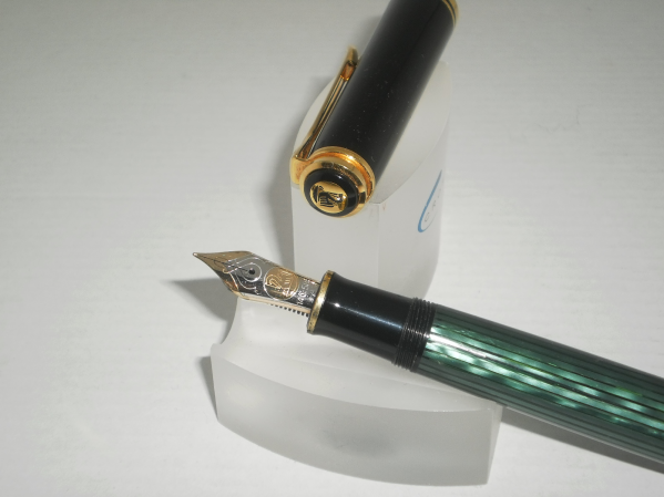 pelikan m8000008.JPG